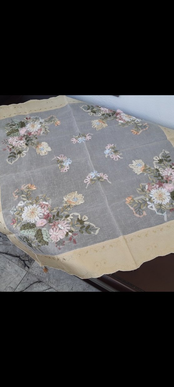 Nakışlı Bej Gri Masa Örtüsü - Görsel 2