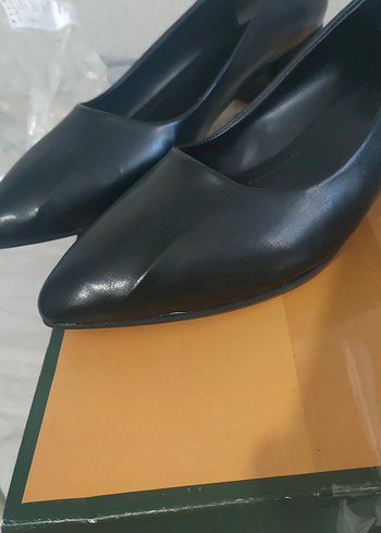 Kadın Siyah Klasik Topuklu Ayakkabı - Görsel 4