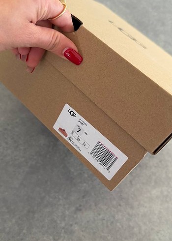 UGG Kadın Süet Kahverengi Yumuşak Terlik - Görsel 6