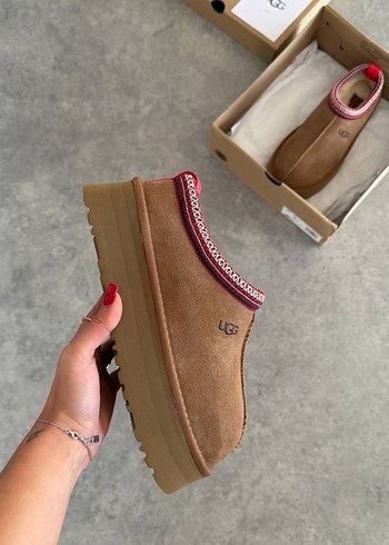 UGG Kadın Süet Kahverengi Yumuşak Terlik - Görsel 4