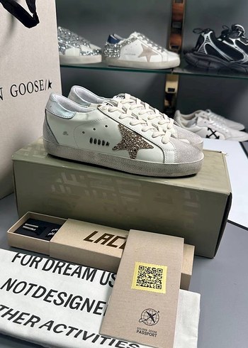 Golden Goose Deluxe 38