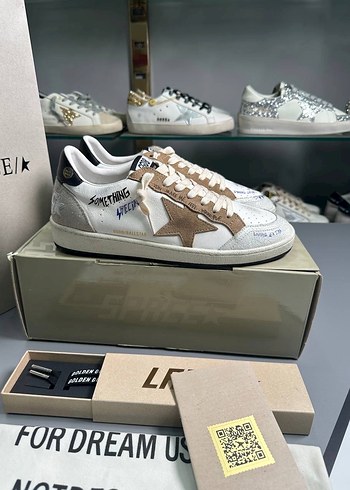 Golden Goose Deluxe 42
