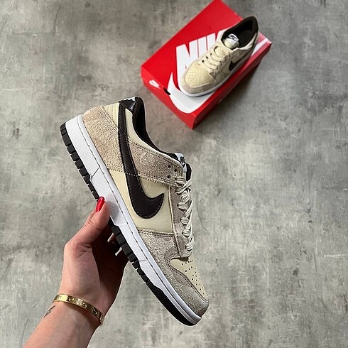 Nike Dunk Low