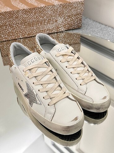 Golden Goose Deluxe Golden Goose