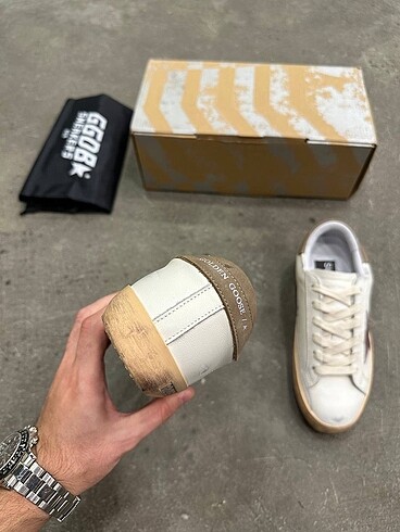 38 Beden çeşitli Renk GOLDEN GOOSE DELUXE
