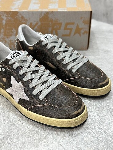 38 Beden çeşitli Renk GOLDEN GOOSE