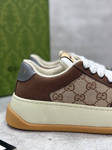 39 Beden GOLDEN GOOSE