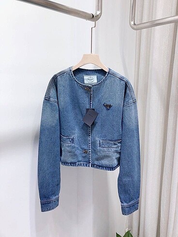 m Beden gri Renk Prada Jean S-M-L Bedenleri Mevcuttur.
