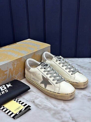 Golden Goose Deluxe GOLDEN GOOSE