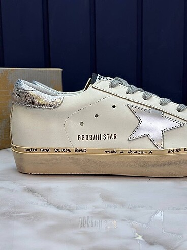 39 Beden GOLDEN GOOSE