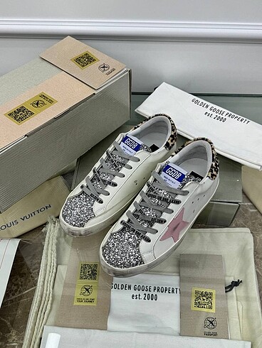 Golden Goose Deluxe GOLDEN GOOSE