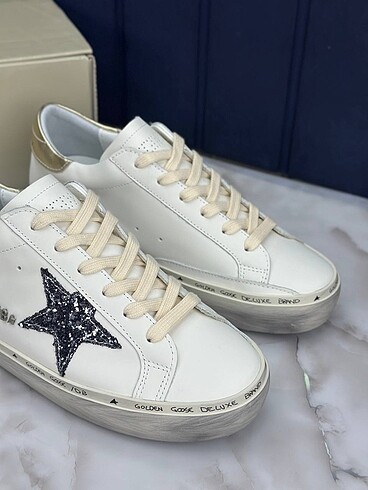 39 Beden çeşitli Renk GOLDEN GOOSE