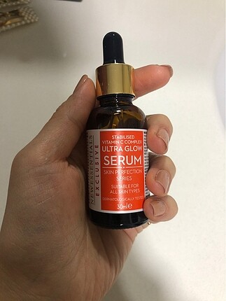 New essentials c vitamini serum