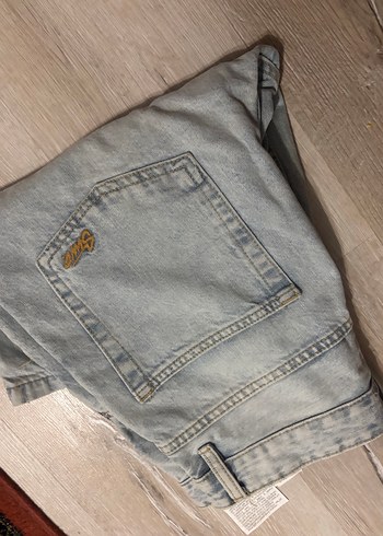 38 Beden Pull & Bear Baggy Denim Bermuda Şort