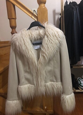 Bershka kürklü ceket