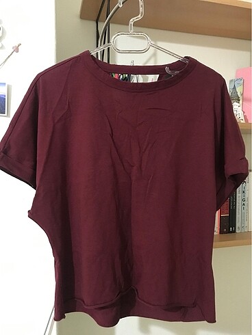 Bershka bordo sırt detaylı tshirt