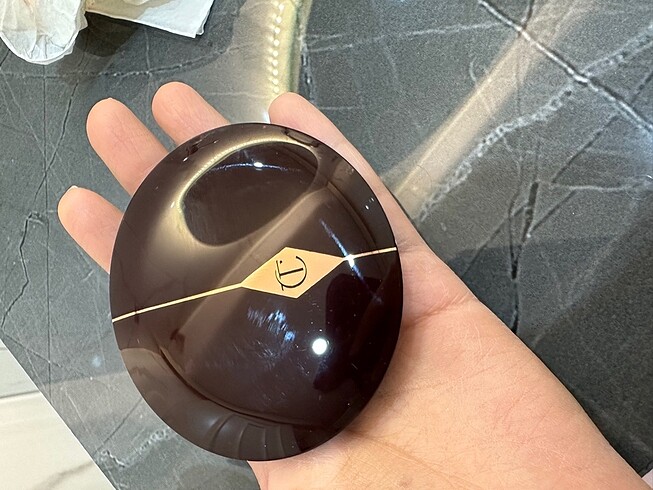 Diğer Charlotte tilbury allık
