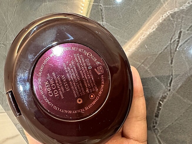 Beden Charlotte tilbury allık