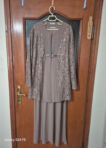 Bej Uzun Kollu Drapeli Kadın Elbise - Görsel 2