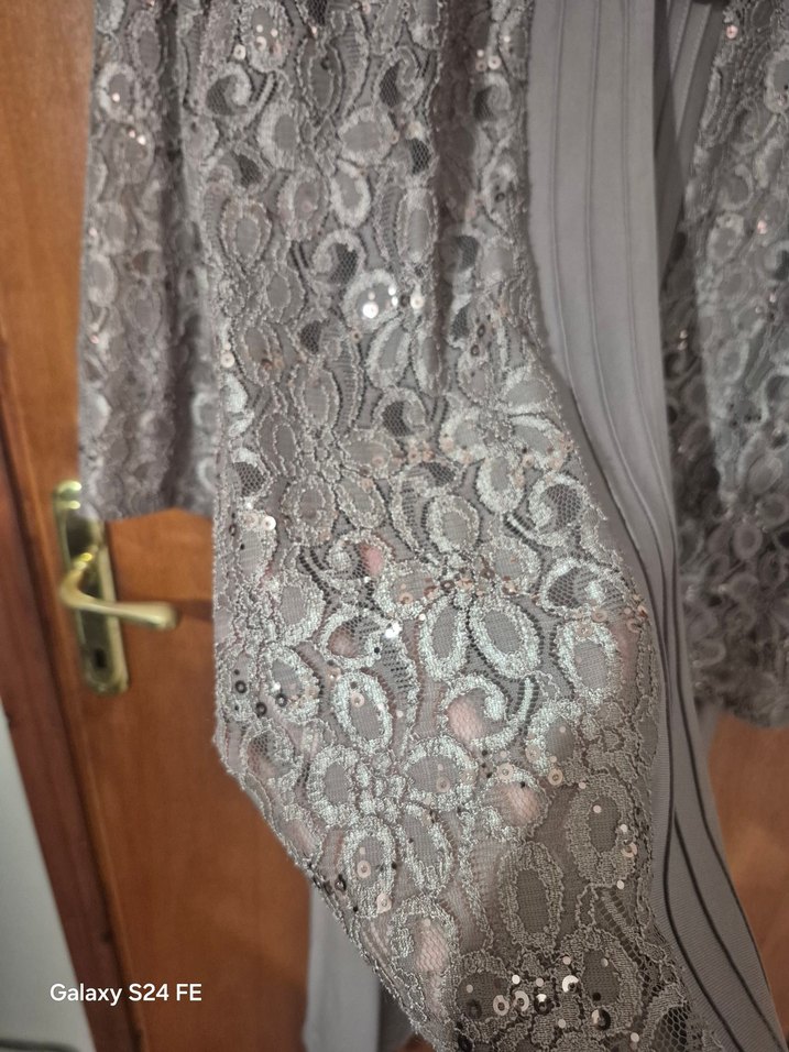 Bej Uzun Kollu Drapeli Kadın Elbise - Görsel 4