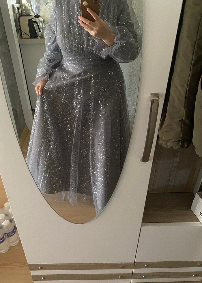 Pullu simli bilek boy abiye - Görsel 2