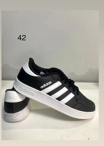 Adidas 42