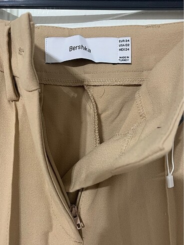 Bershka kumaş pantolon