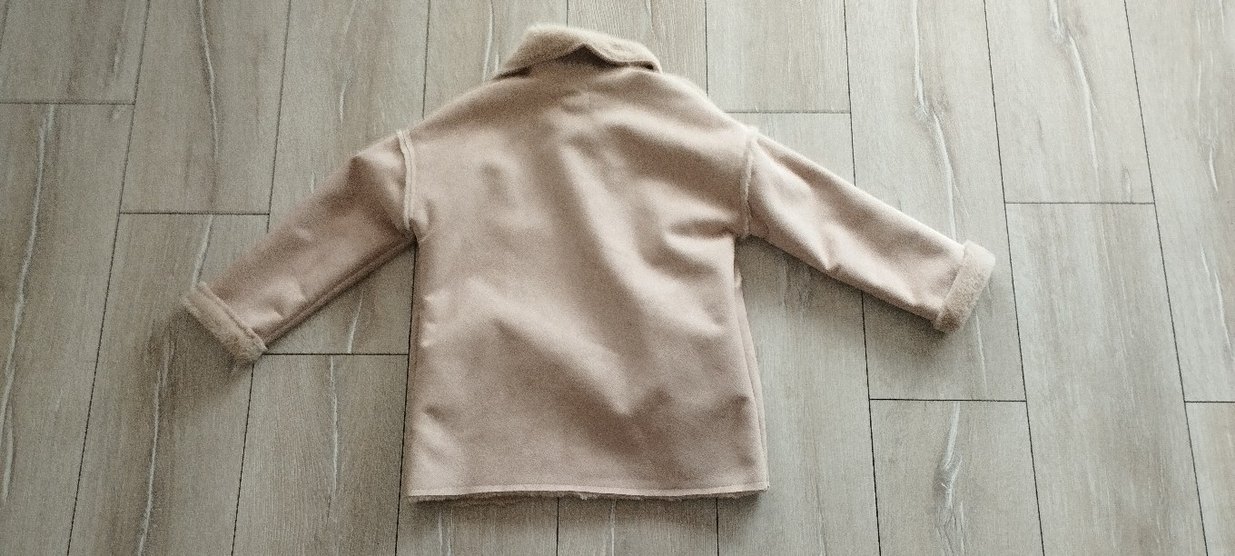 Düğmeli Bej Kız Çocuk Kabanı - Görsel 3