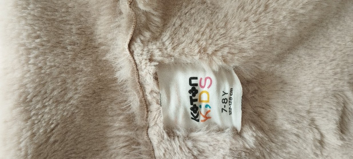 Düğmeli Bej Kız Çocuk Kabanı - Görsel 2