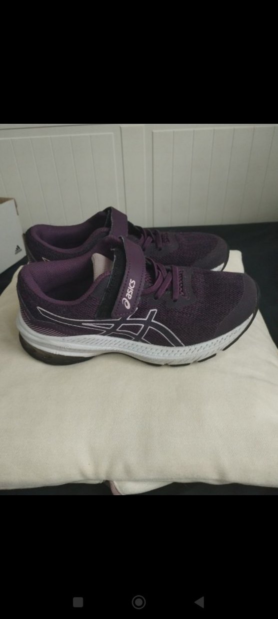 Asics marka kız çocuk koşu ayakkabısı - Görsel 2