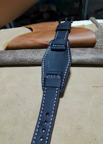 Beden mavi Renk 22 milim siyah alt Dereli gerçek deri saat kordonu
