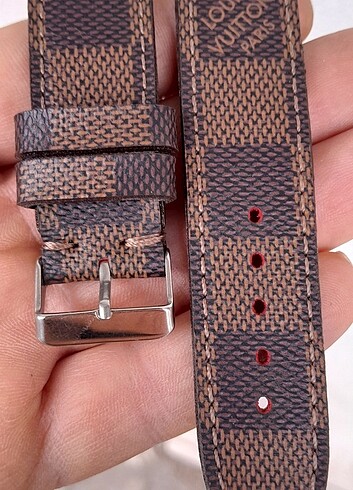  Beden kahverengi Renk Louis Vuitton kahve saat kordonu 