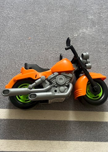 Turuncu Renkli Oyuncak Motosiklet