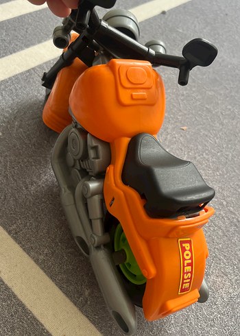 Beden Turuncu Renkli Oyuncak Motosiklet