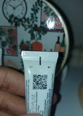 La Roche-Posay Mela Niasinamid Serum - Görsel 3