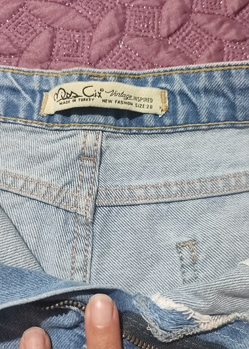 Düğmeli Mavi Tie-Dye Kot Şort - Görsel 3