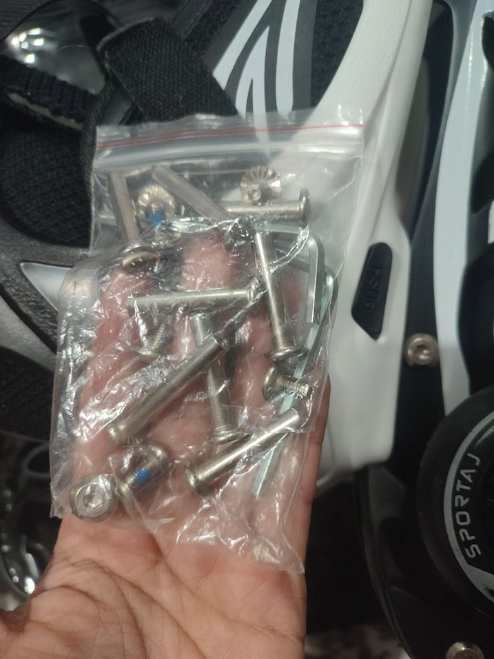 Sportaj Siyah-Yeşil LED Işıklı Inline Paten - Görsel 5