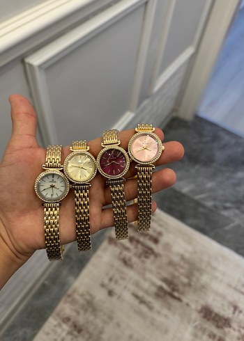  Beden Altın Renk Kadın Klasik Saatler Parlak Detaylı