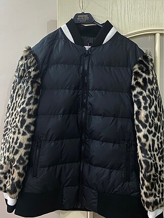 Leopar kollu mont