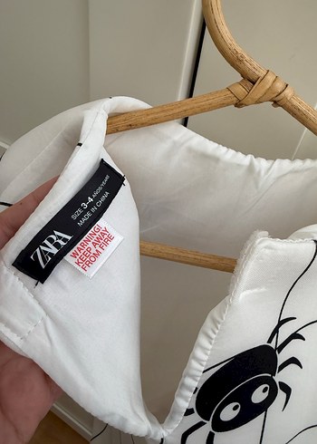Zara Zara örümcek kostüm