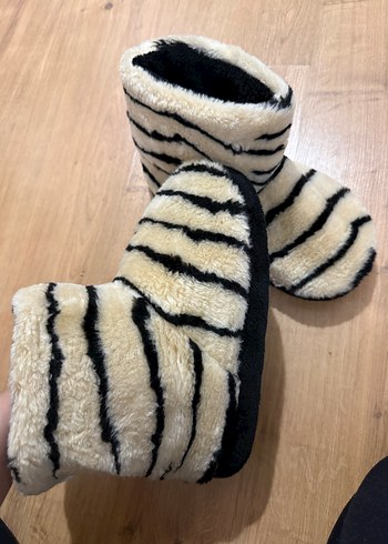 Polaris ev ayakkabısı - Görsel 2