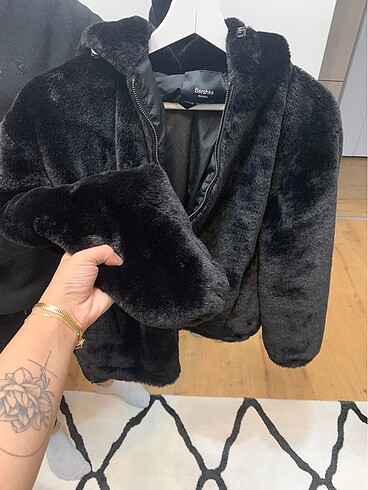 Bershka kürk