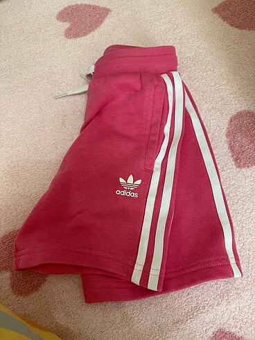 4 Yaş Beden Adidas şort