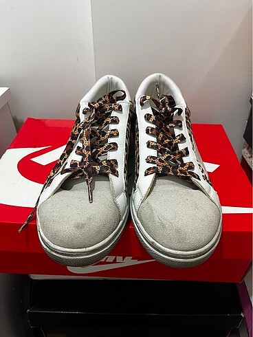 40 Beden Golden Goose Model Ayakkabı