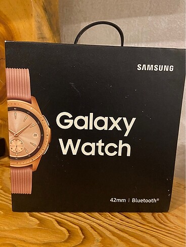 Beden Samsung Galaxy Watch 42 mm Rose Gold Akıllı Saat.