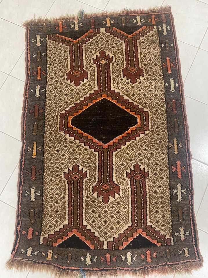 Kahverengi Desenli Geleneksel Halı - Görsel 3