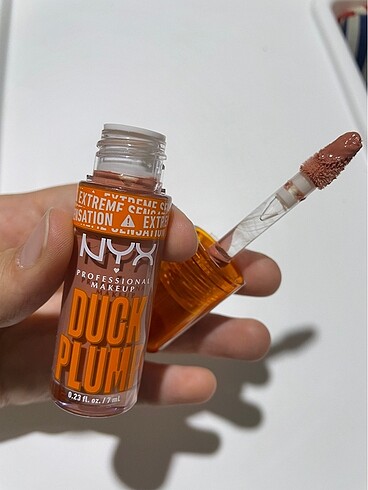 NYX NYX duck plump