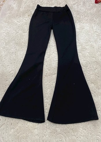 Siyah Kadın Rahat Kumaş Pantolon - Görsel 3