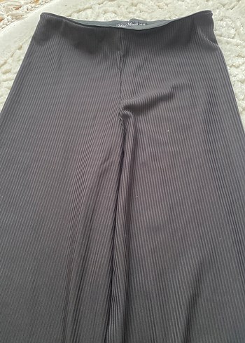 Siyah Bol Kesim Kadın Kumaş Pantolon - Görsel 2