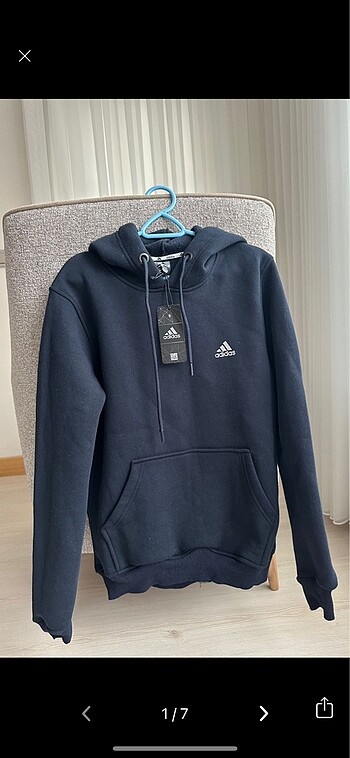Adidas sweat